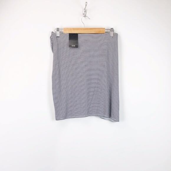 a.n.a Small NWT Womens Black White Striped Rouched Mini Skirt - Picture 3 of 6